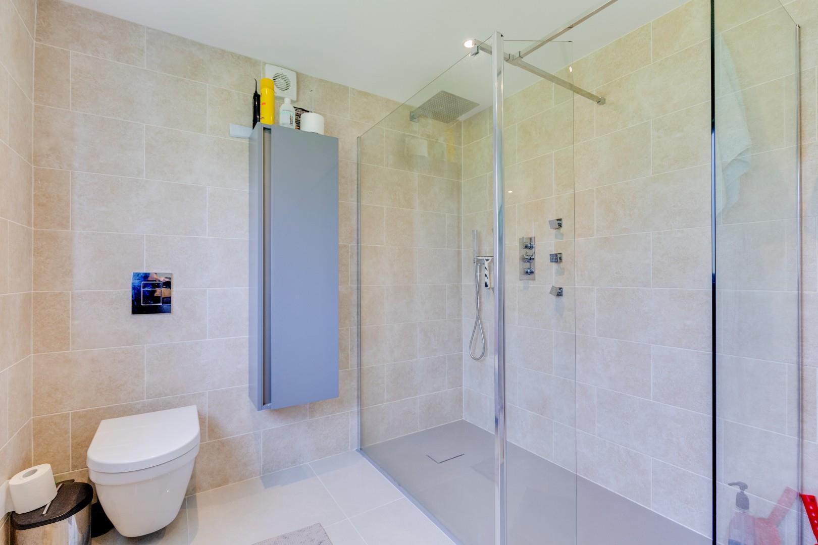 10 Evenlode Avenue, Penarth, CF64 3PD